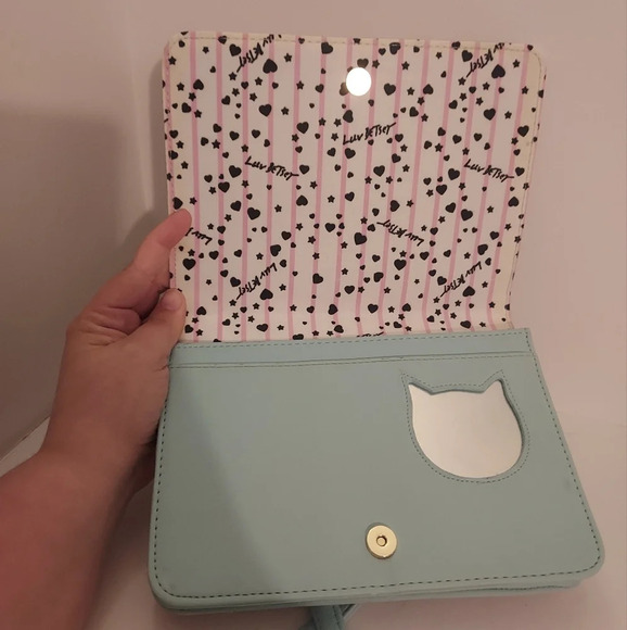 Luv Betsey by Betsey Johnson Hologram Silver Quilted Star Crossbag - Picture 7 of 12